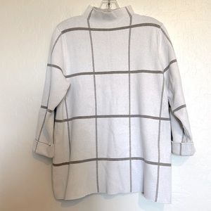 Tahari women’s sweater size Large